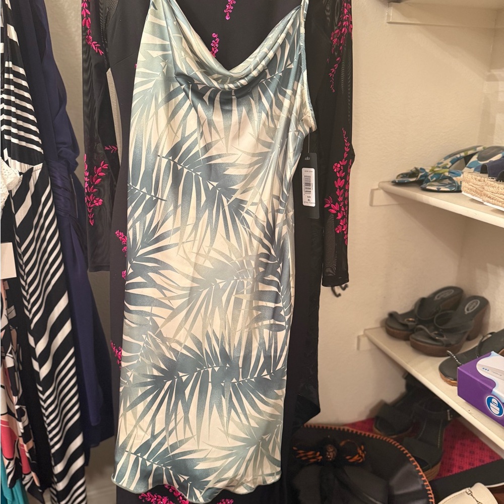 Bebe Blue green and White Leaf Print Dress